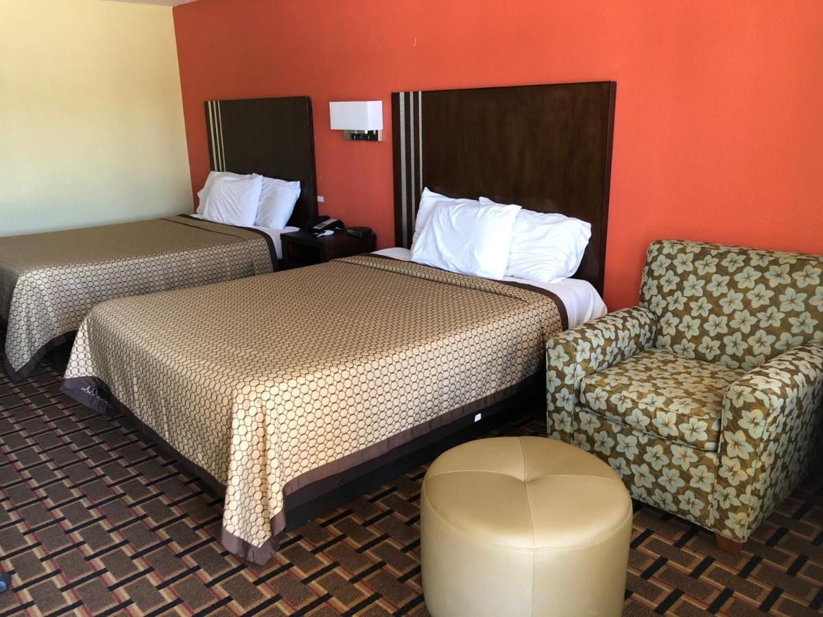 La Grange Executive Inn And Suites Kültér fotó