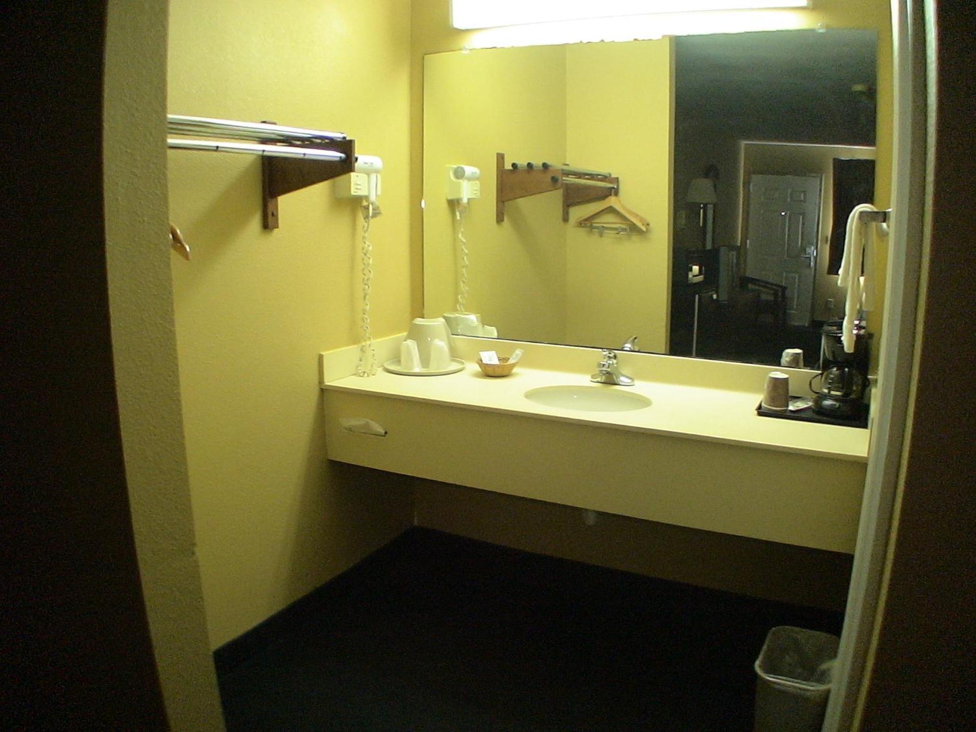 La Grange Executive Inn And Suites Kültér fotó